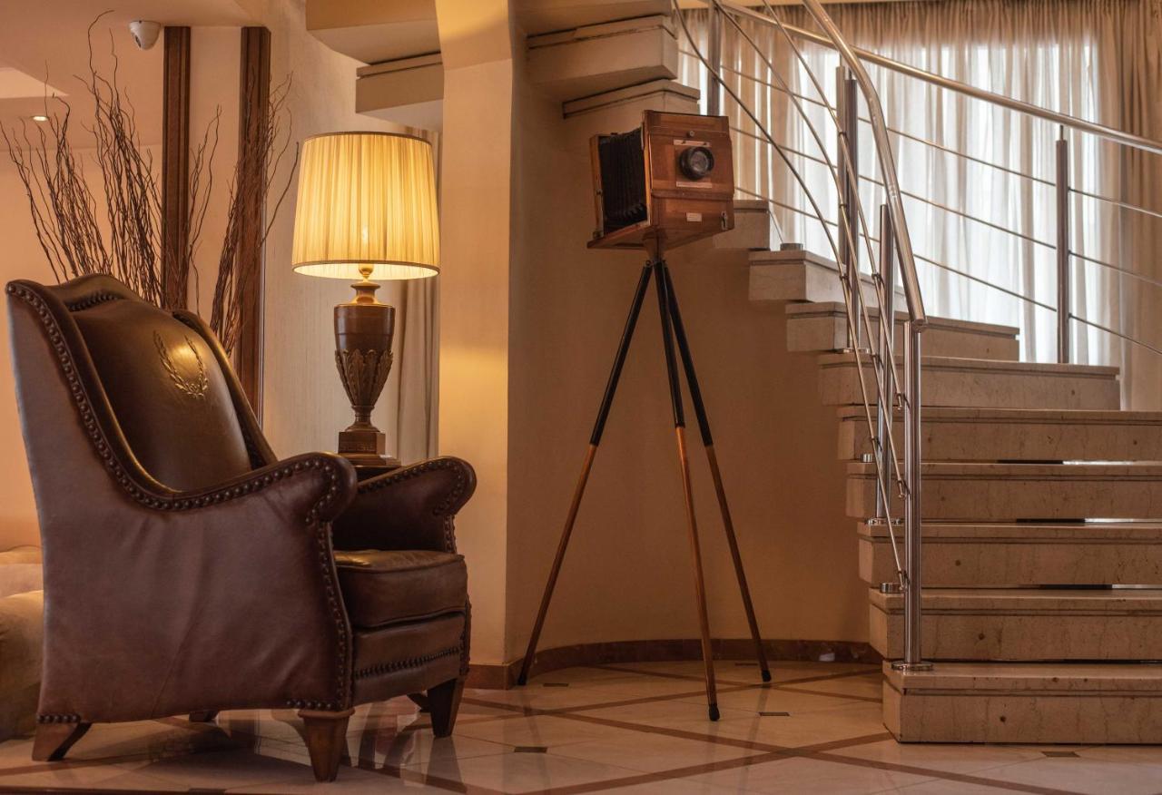 Park Hotel Volos Exterior photo